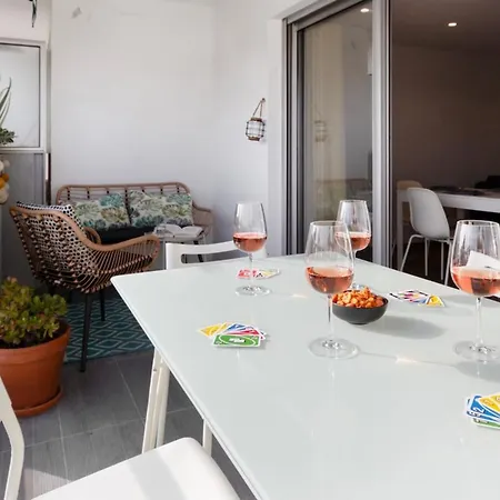 公寓 Le Radieux - Spacious - Bright - Car Park - Peaceful 昂蒂布